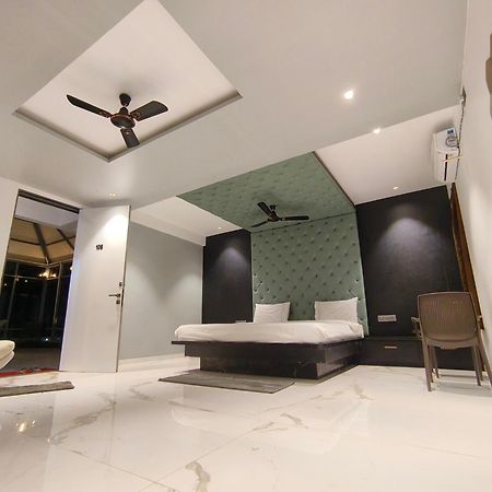 Arc Valley Resort มหาบาเลชวาร์ ภายนอก รูปภาพ