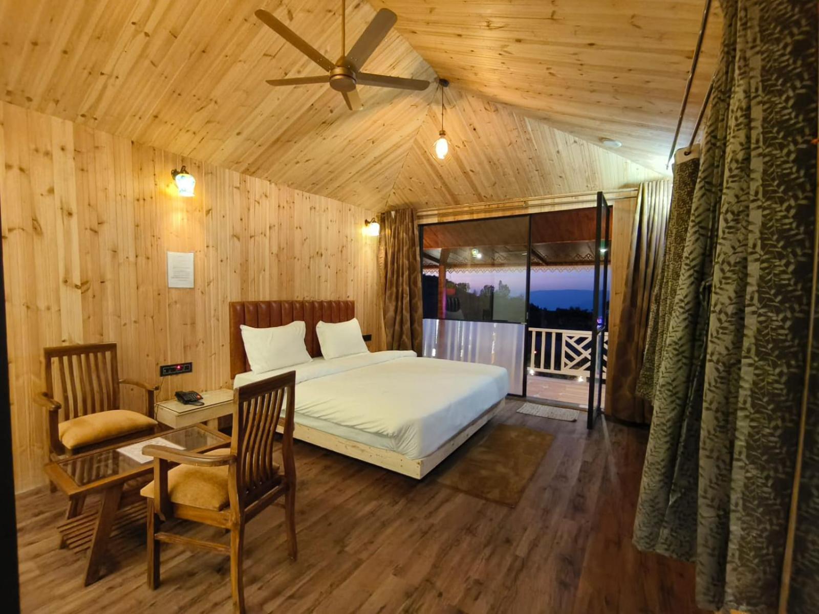 Arc Valley Resort มหาบาเลชวาร์ ภายนอก รูปภาพ