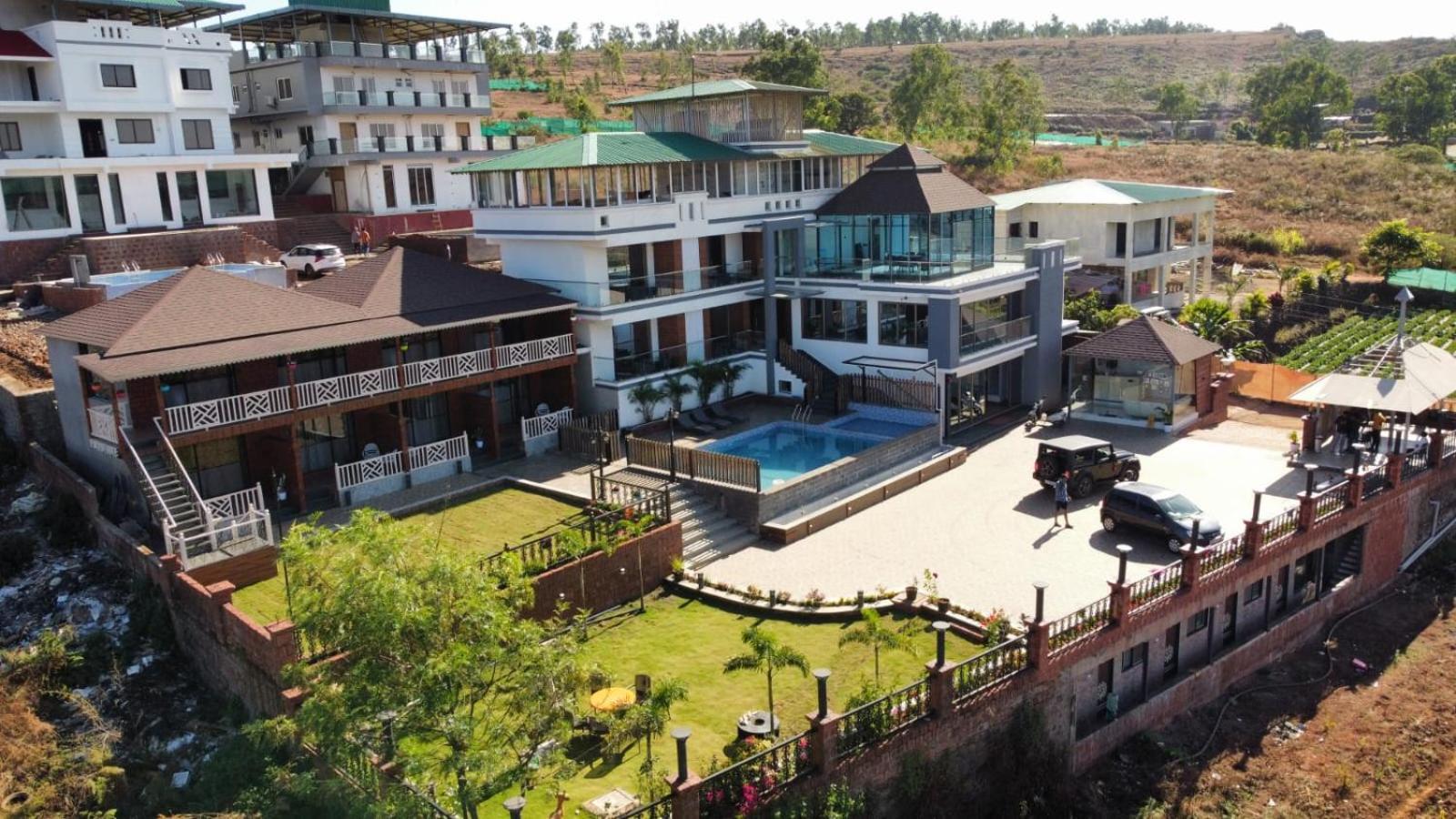 Arc Valley Resort มหาบาเลชวาร์ ภายนอก รูปภาพ