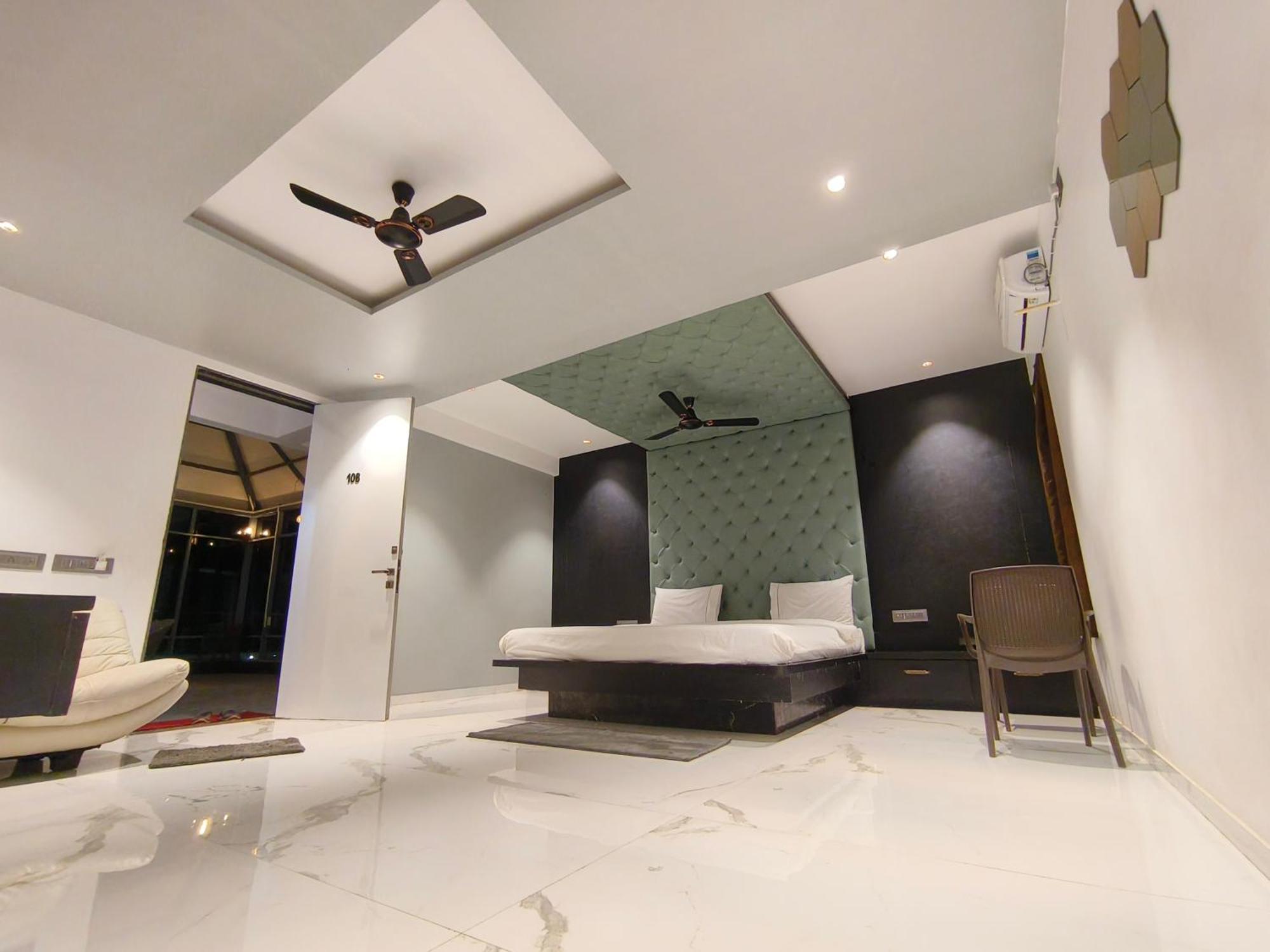 Arc Valley Resort มหาบาเลชวาร์ ภายนอก รูปภาพ