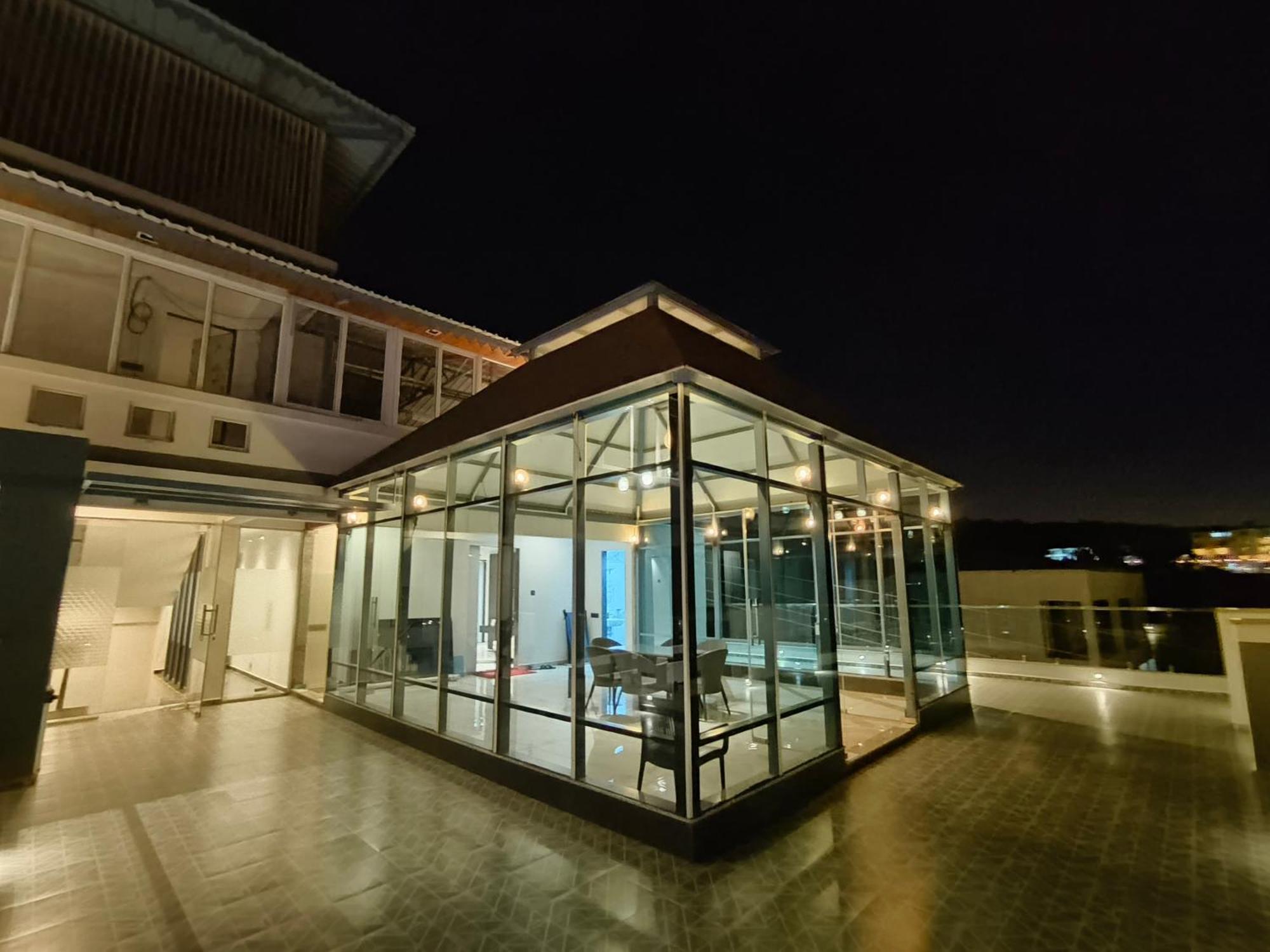 Arc Valley Resort มหาบาเลชวาร์ ภายนอก รูปภาพ