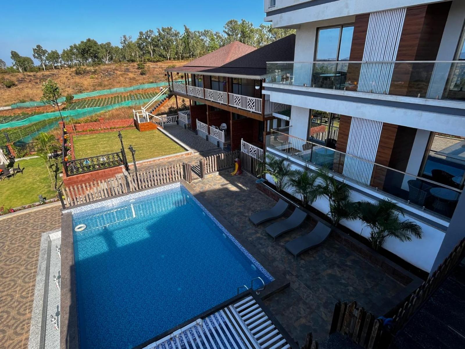 Arc Valley Resort มหาบาเลชวาร์ ภายนอก รูปภาพ